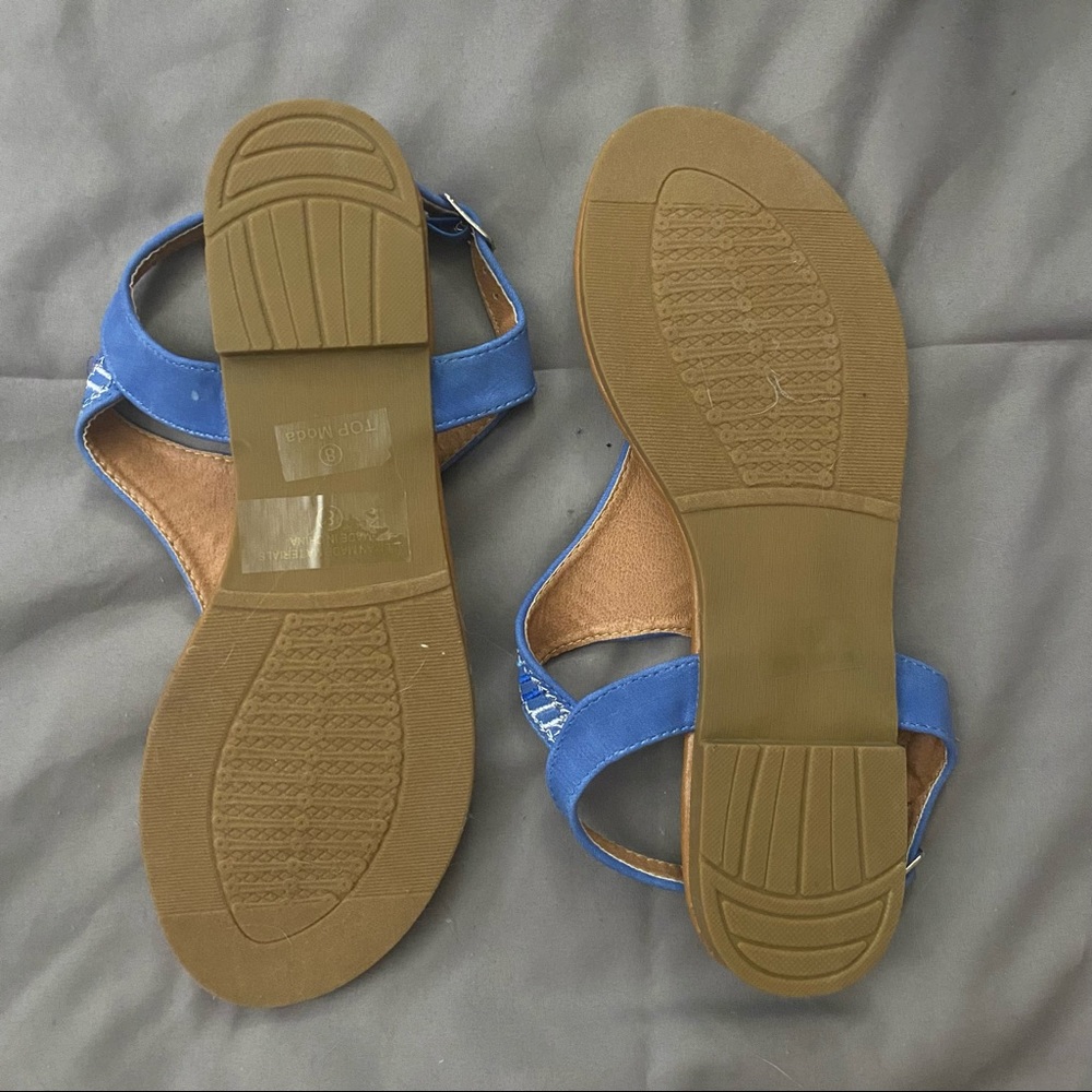 Blue patterned sandals - Picture 2 of 3